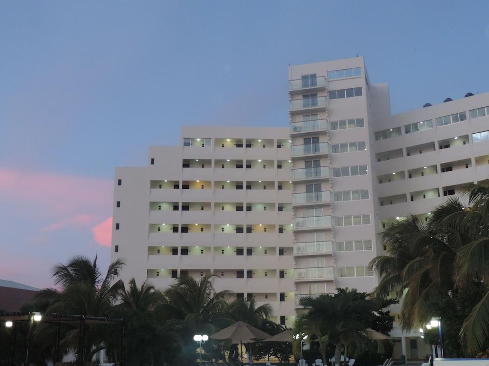 Hotel Calypso Cancún Eksteriør billede